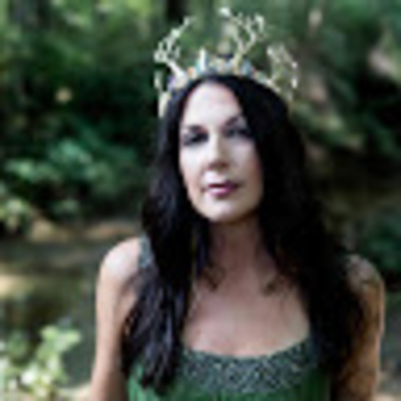 Meet your Posher, Lisa - Picture 1 of 1